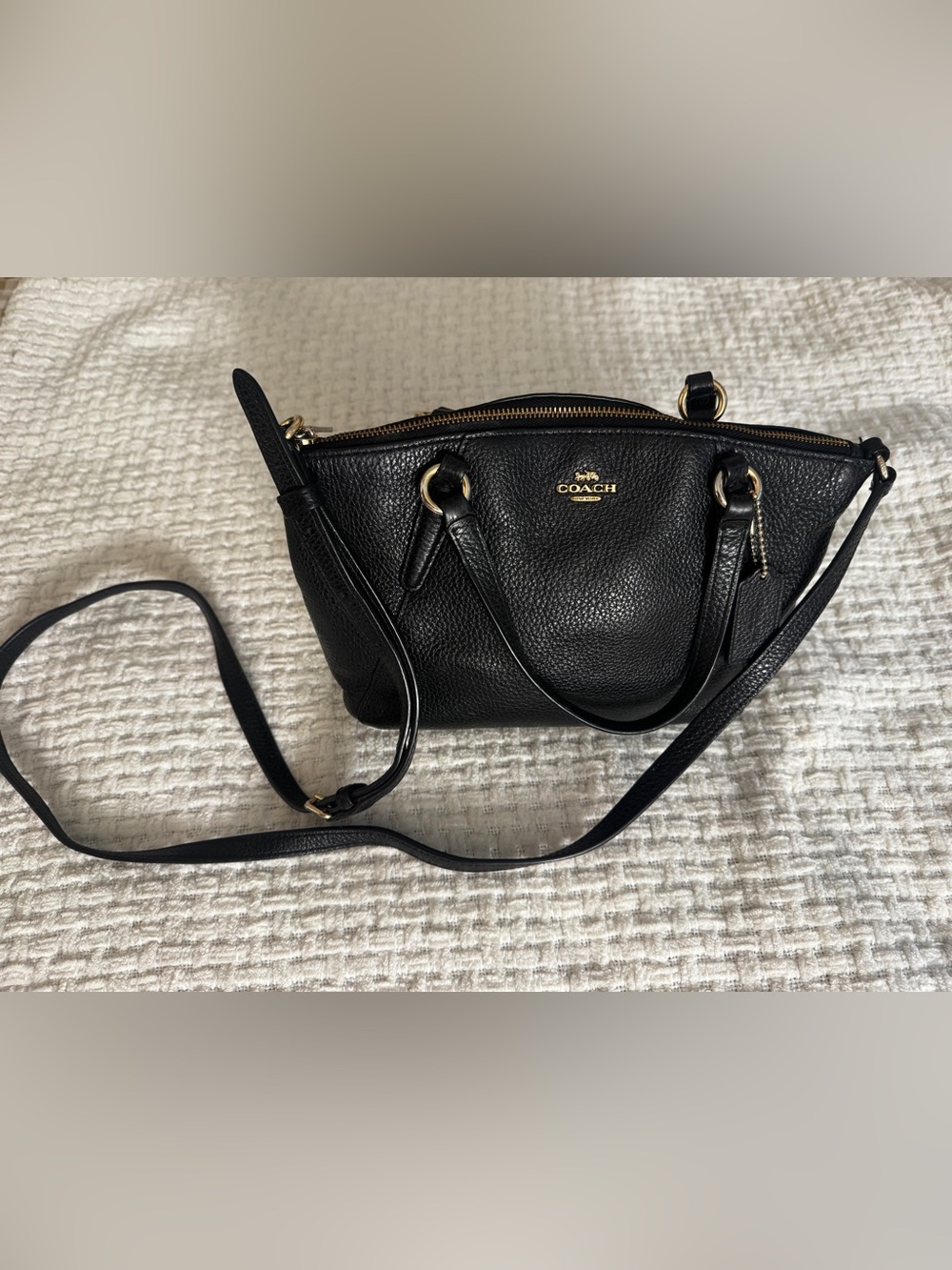 COACH Small Kelsey Satchel in Black Pebbled Leather